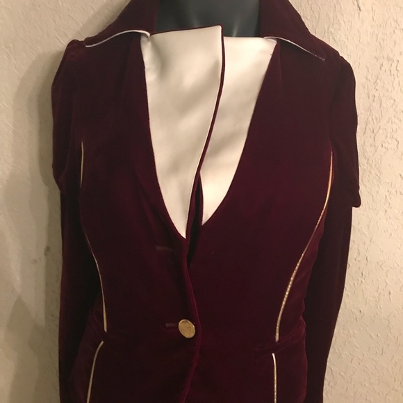 🦋SOLD🦋Alice+Olivia Burgundy Velvet Blazer wGold - Picture 8 of 8